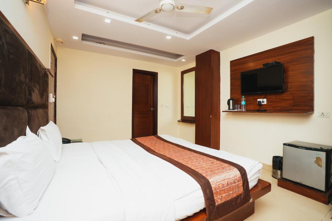Hotel High 5 Land Delhi  Extérieur photo